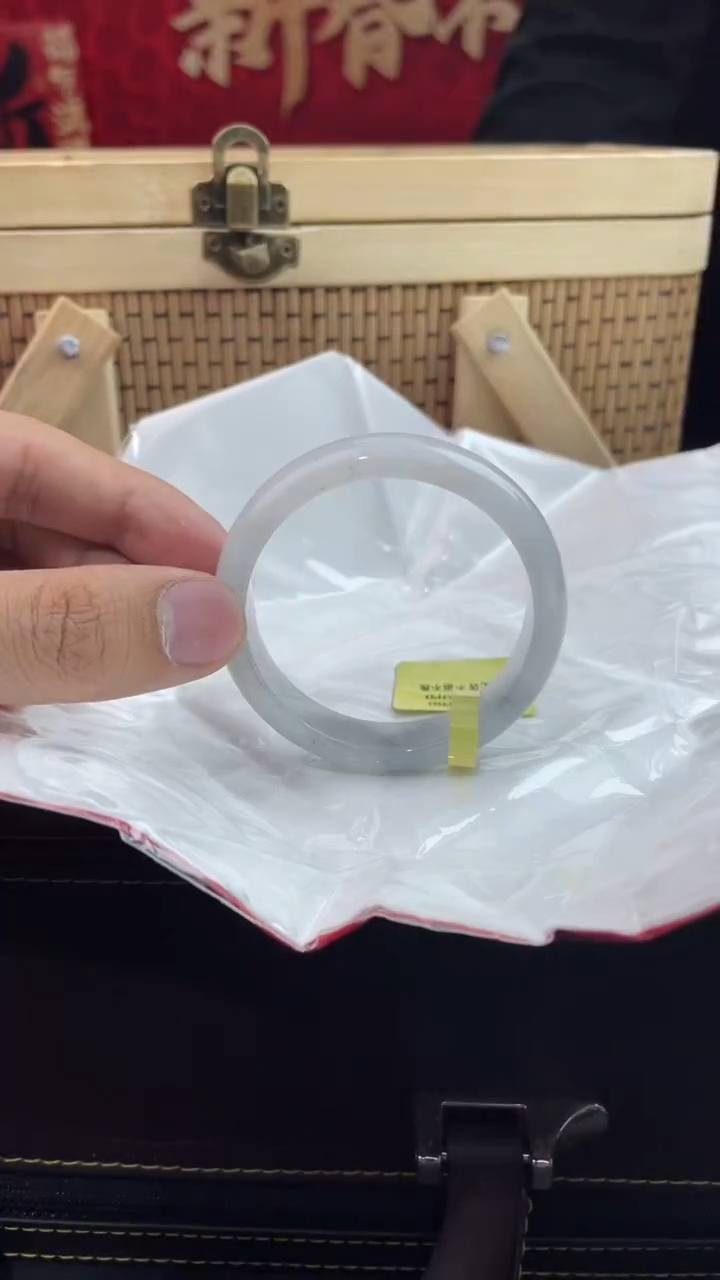 【闪购商品】翡翠手镯未镶嵌24翡翠手镯