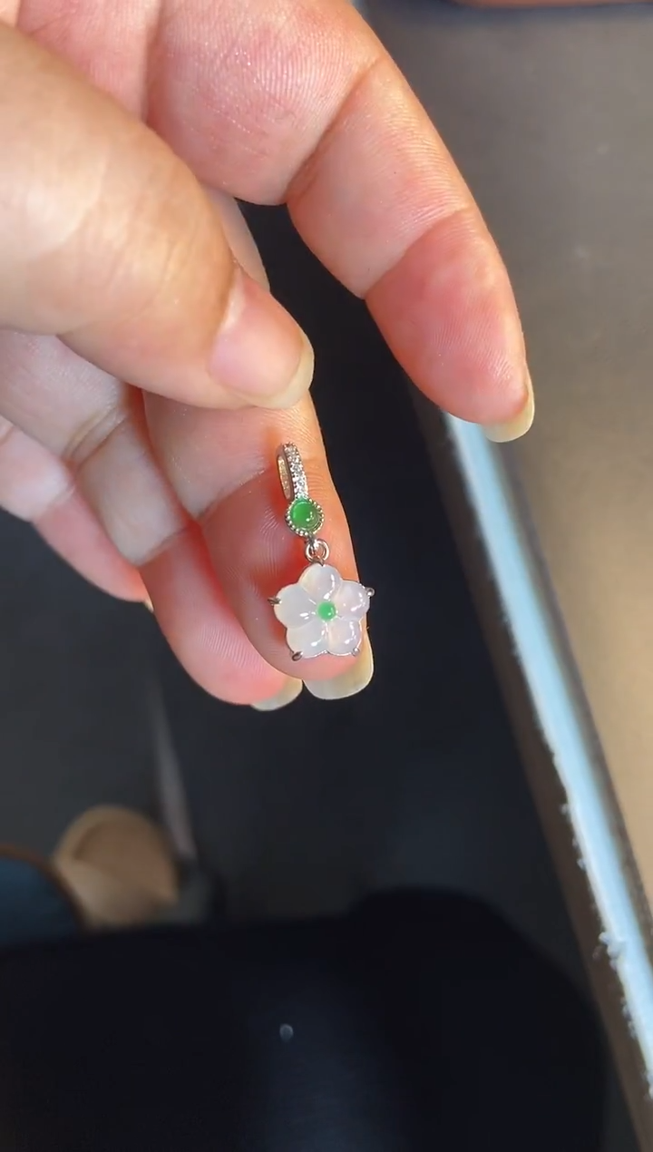 吊坠(不含链)银S925镶嵌翡翠1