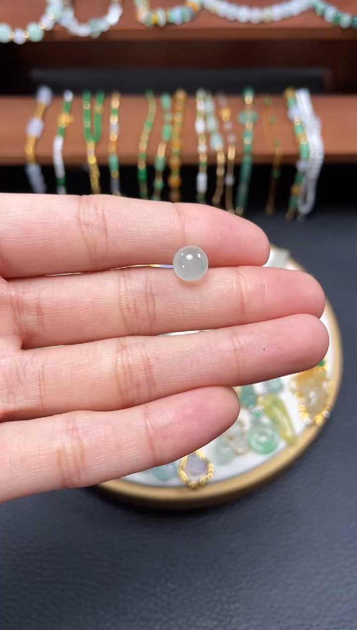 【闪购商品】翡翠吊坠(不含链)未镶嵌一个   JK241