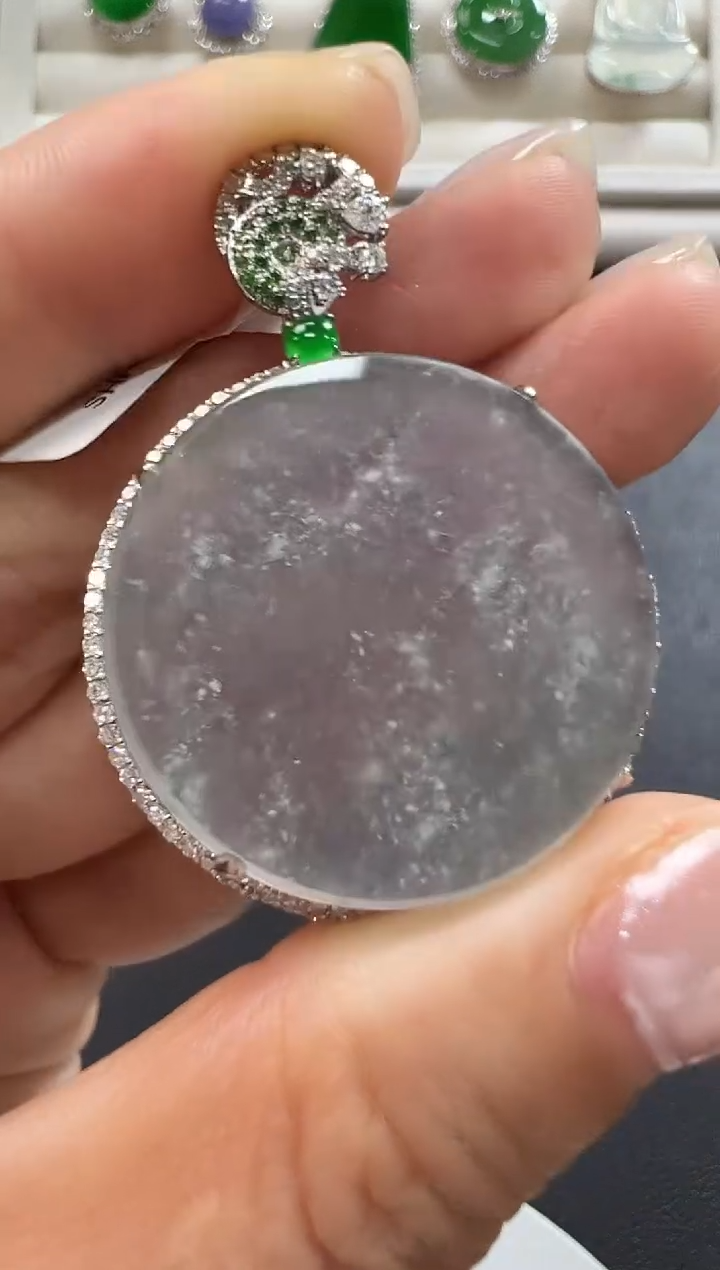 颈饰18K金镶嵌翡翠KXJW1212-017