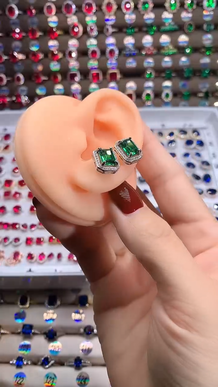 【闪购商品】透辉石耳饰银S925镶嵌银色6.8