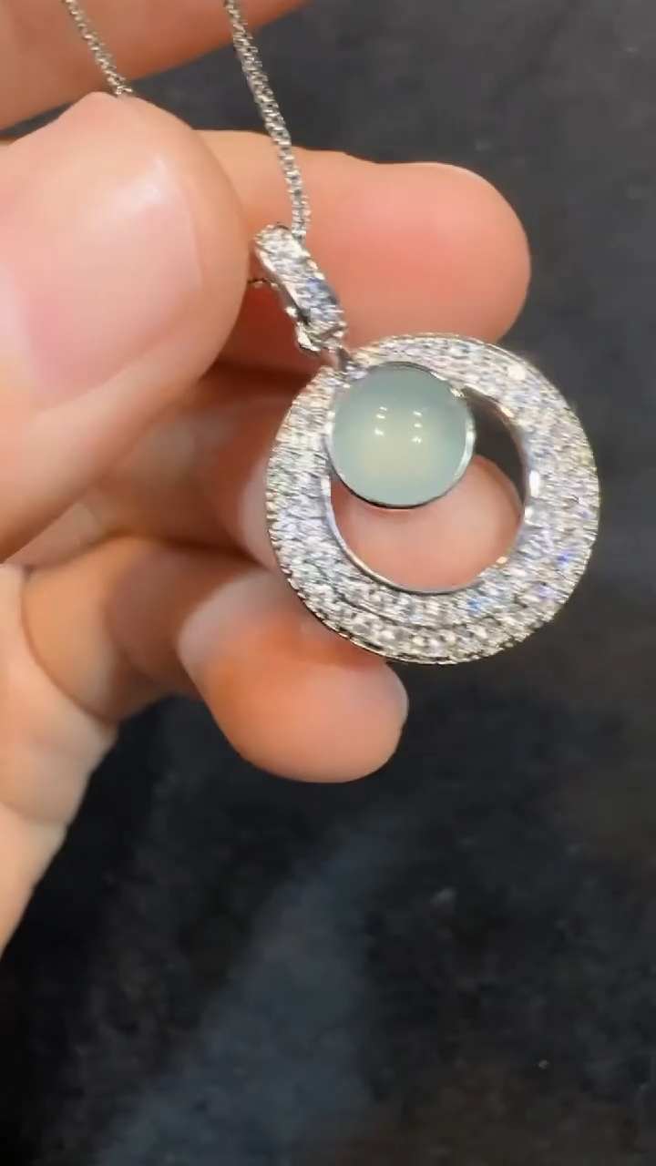 【闪购商品】翡翠吊坠(不含链)未镶嵌多样性发货其一不含链