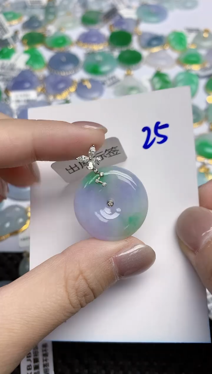 【闪购商品】翡翠挂件18K金镶嵌天然翡翠A货