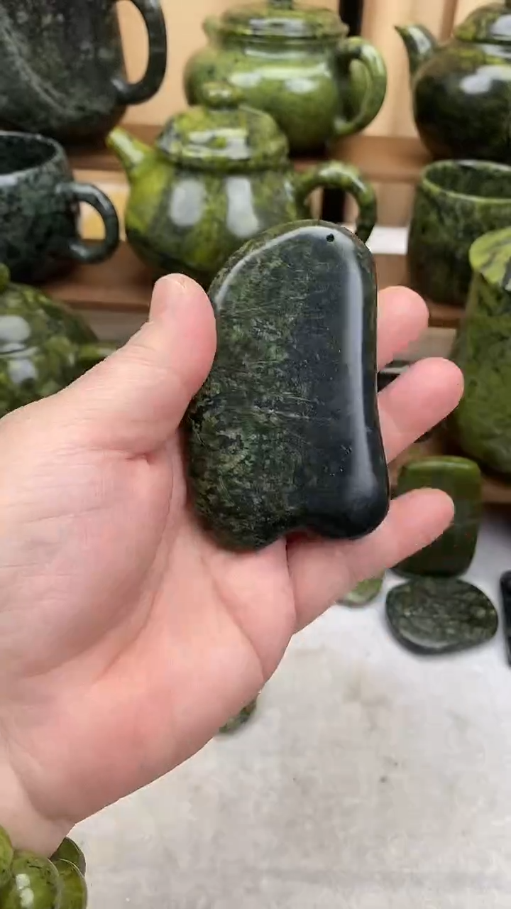 【闪购商品】蛇纹石玉板板未镶嵌板板