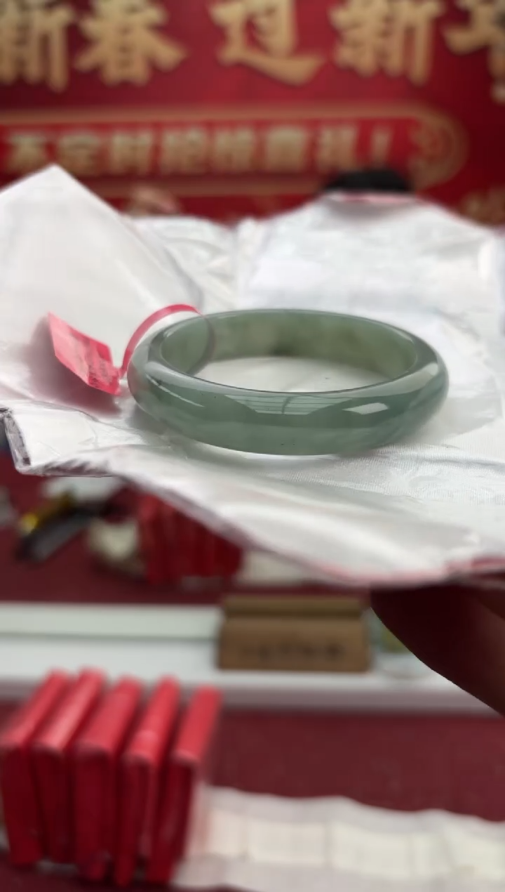 【闪购商品】翡翠手镯未镶嵌12手镯