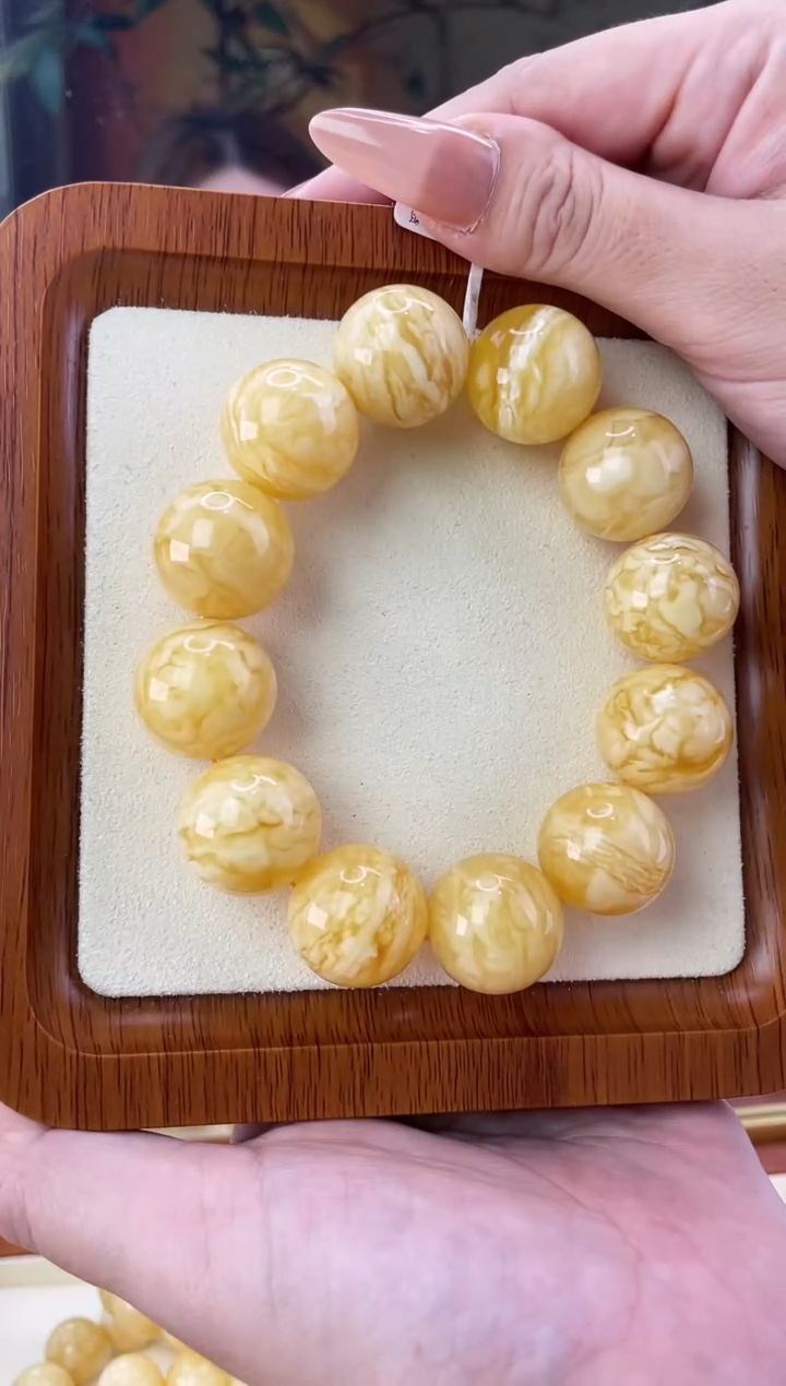 裸石蜜蜡未镶嵌手串