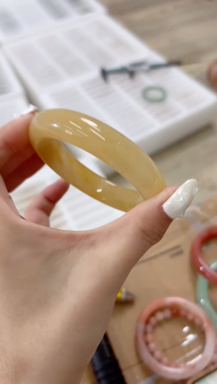 未镶嵌手镯石英质玉97-58HU