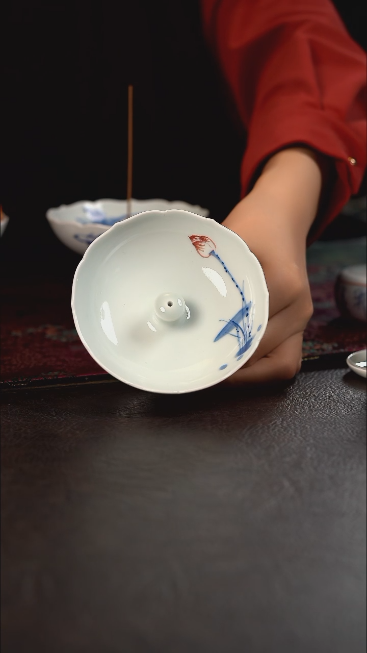 厚力煊红荷花* 高脚花口香插 随机