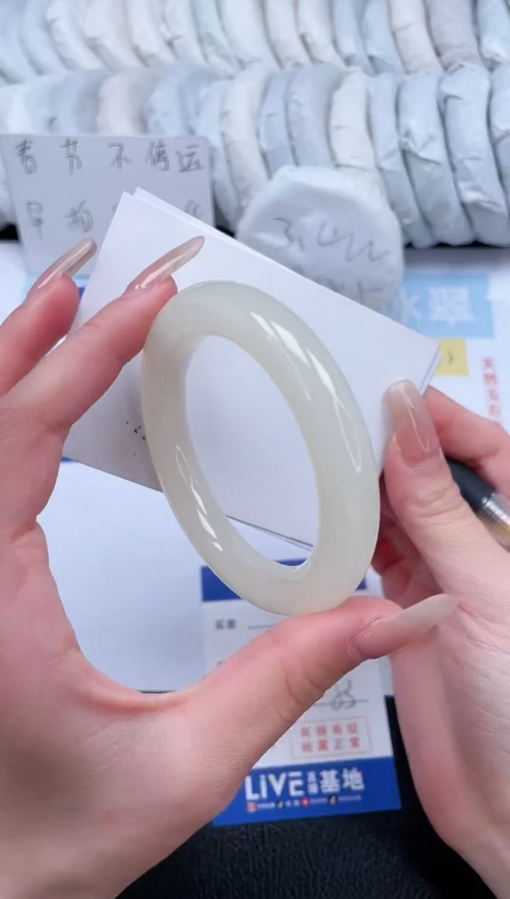 【闪购商品】石英质玉手镯未镶嵌T51-53