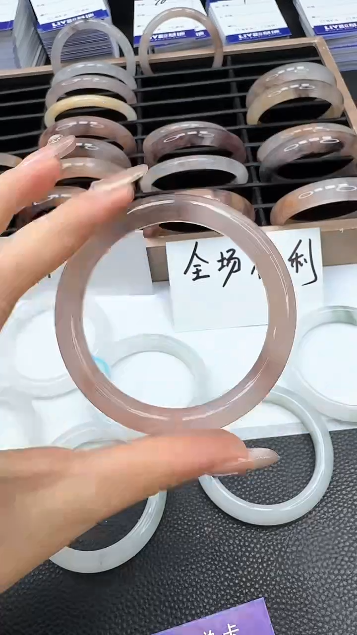 【闪购商品】石英质玉手镯未镶嵌12