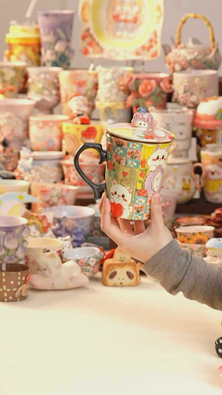 摆件陶景德镇釉下彩手绘设计师款陶瓷