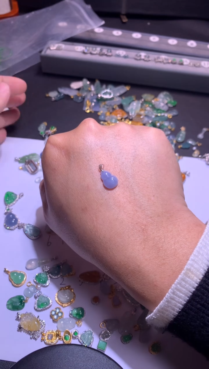 翡翠18K金镶嵌吊坠(不含链)1