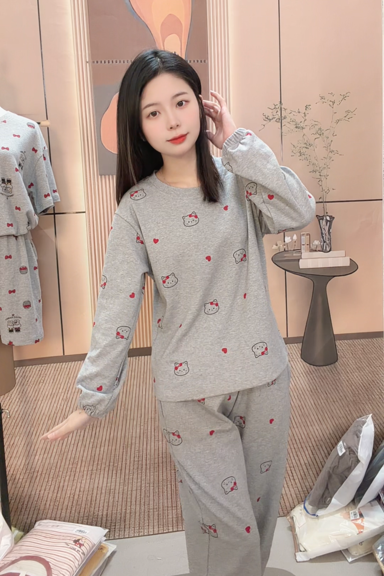 228060灰色爱心猫带胸垫长袖长裤女士睡衣家居服