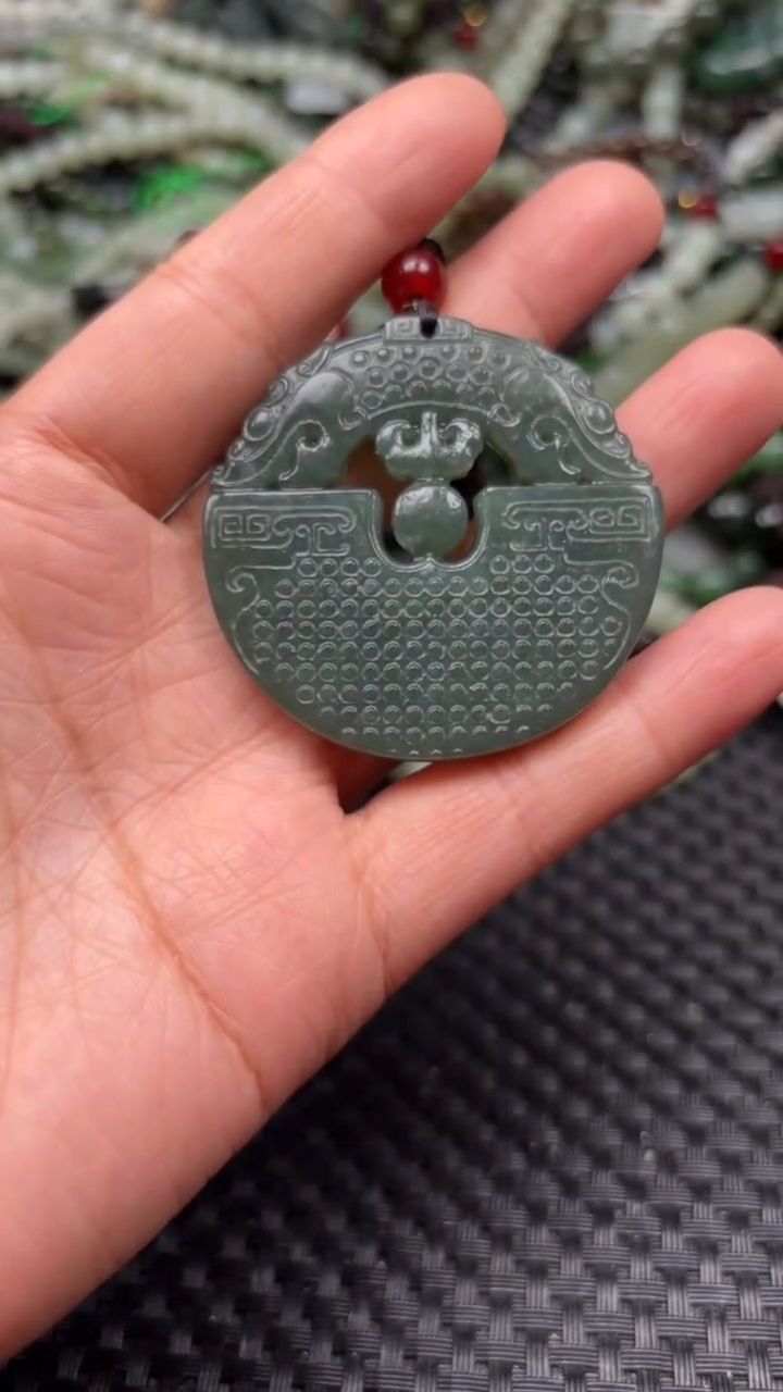 【闪购商品】和田玉颈饰未镶嵌1