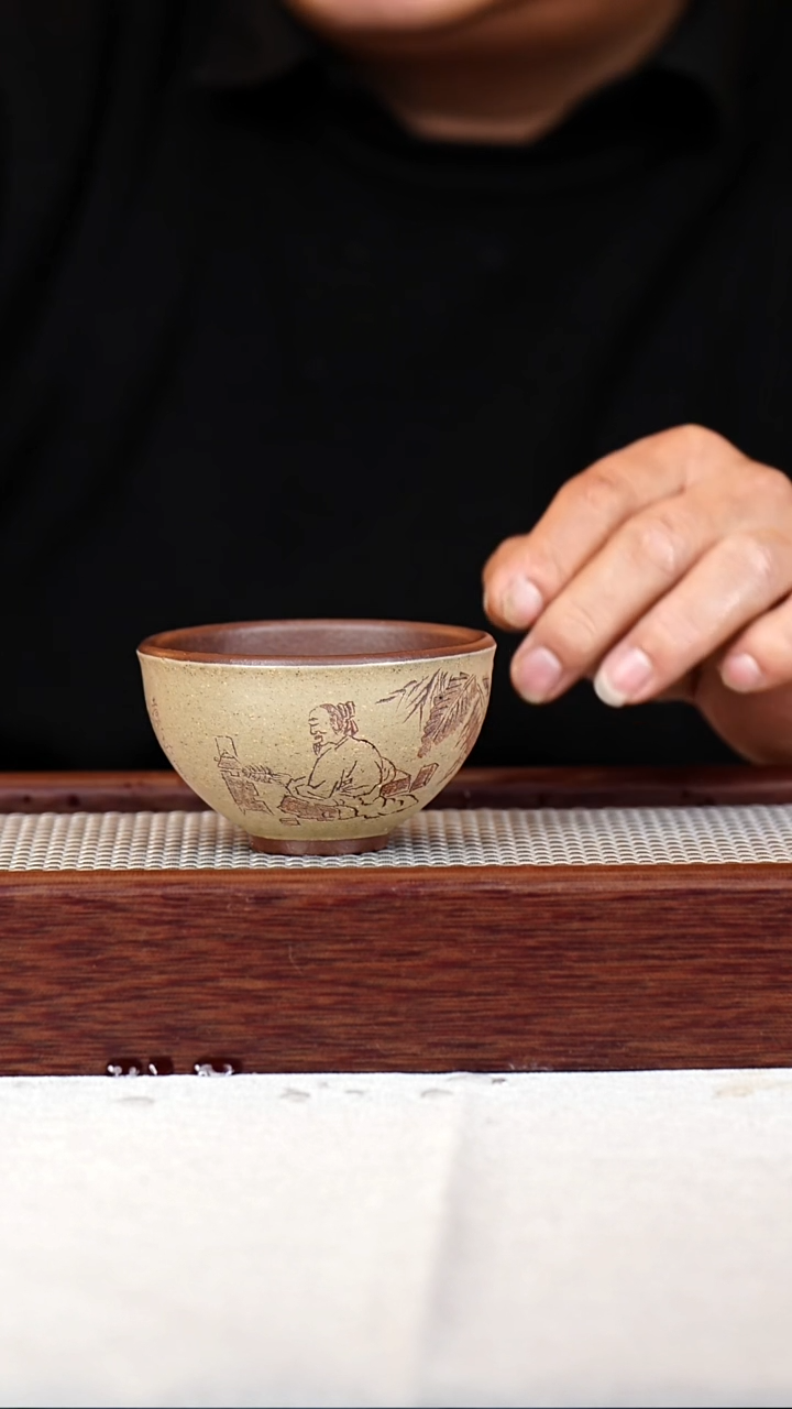 茶杯紫砂 宜兴紫砂主人杯 粉浆 手工刻绘  021112