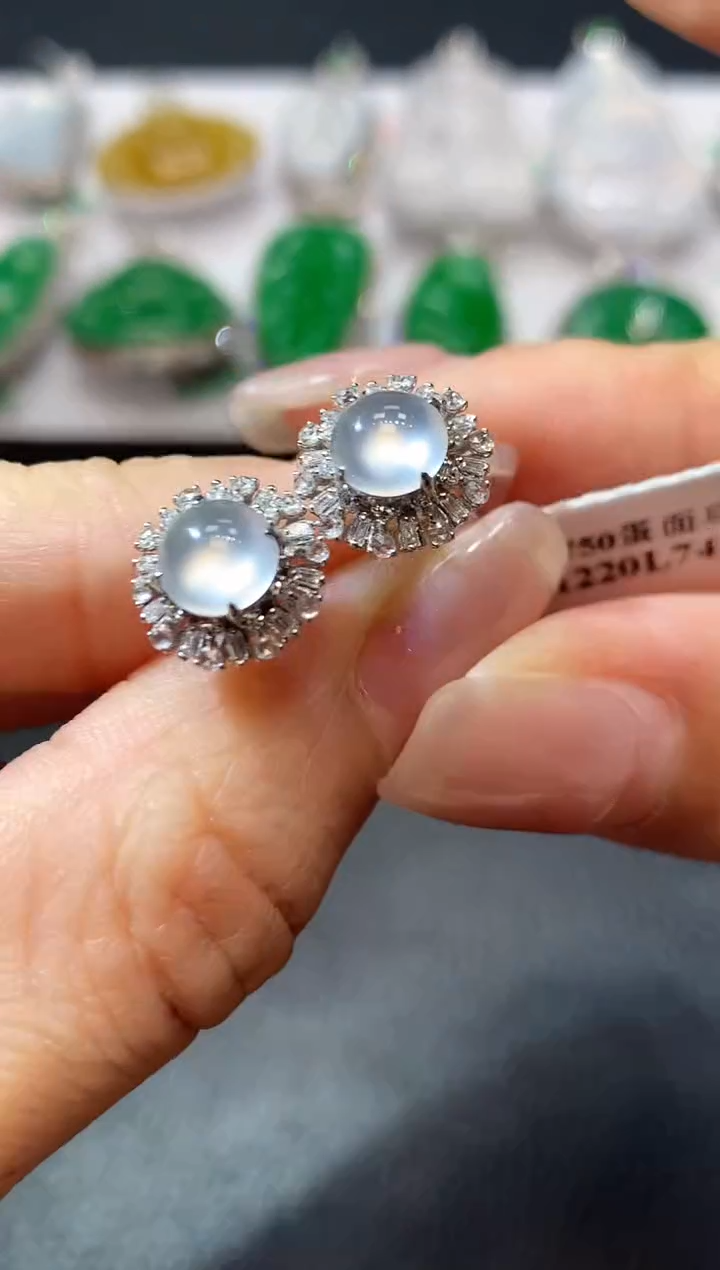 【闪购商品】翡翠耳饰18K金镶嵌A34一对