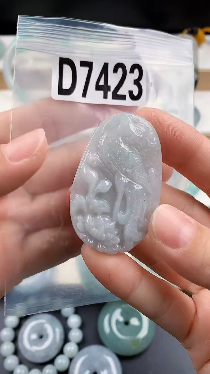 颈饰未镶嵌翡翠天然翡翠吊坠挂件