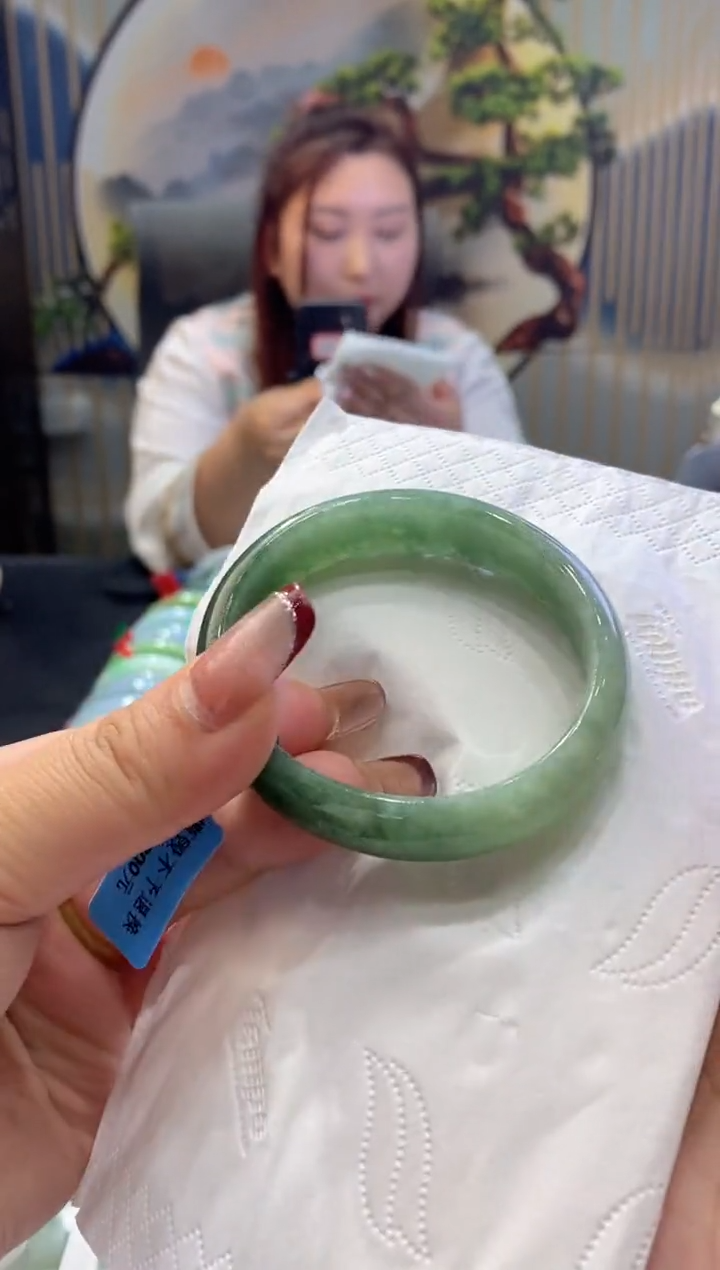 【闪购商品】翡翠手镯未镶嵌00009512