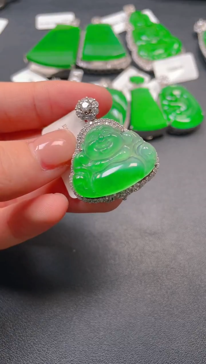 颈饰银S925镶嵌翡翠吊坠