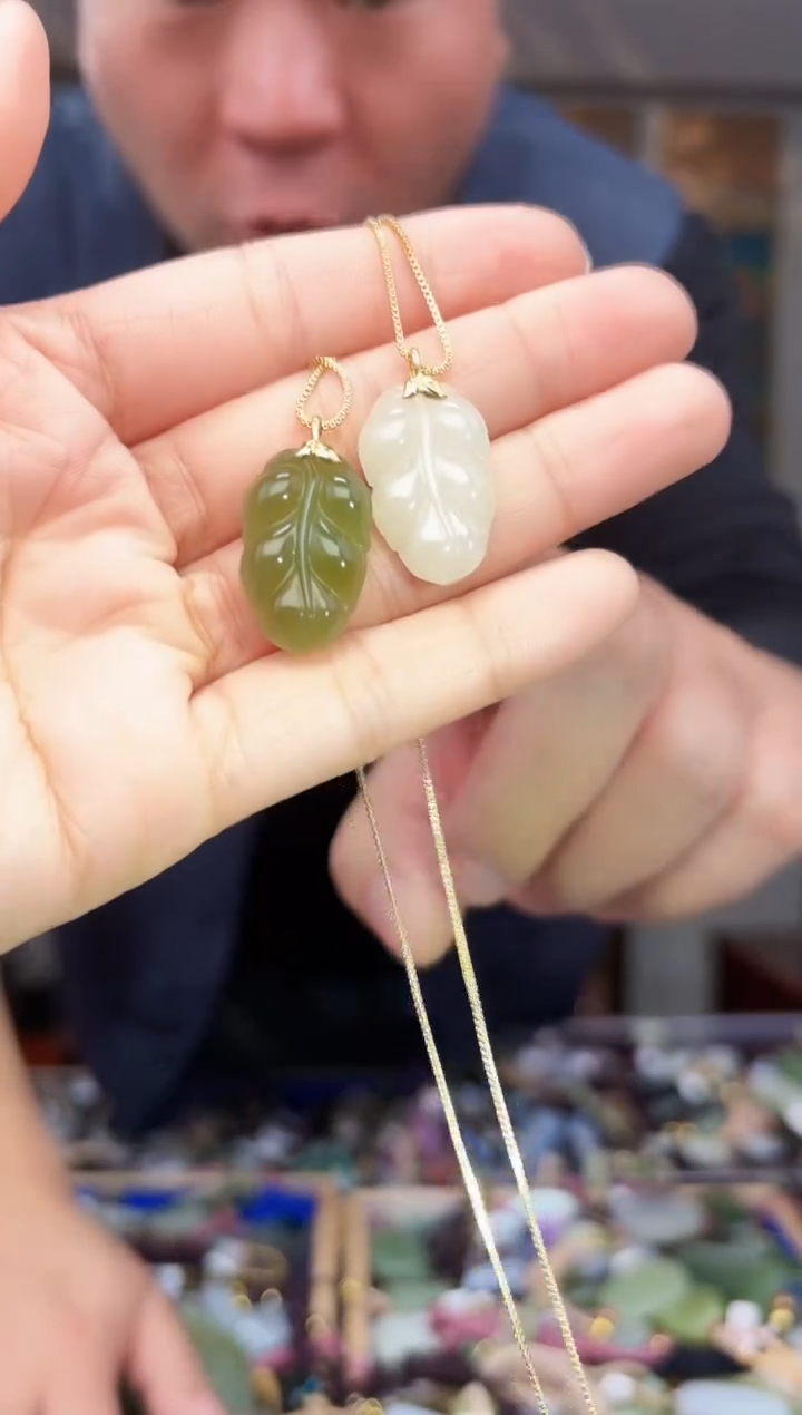 【闪购商品】和田玉挂件18K金镶嵌拍一发一多样性发货