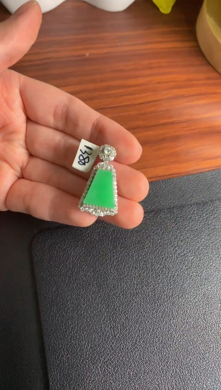 【闪购商品】翡翠颈饰银S925镶嵌翡翠