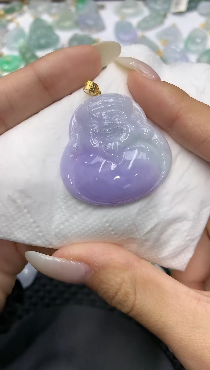 颈饰18K金镶嵌翡翠111111111111