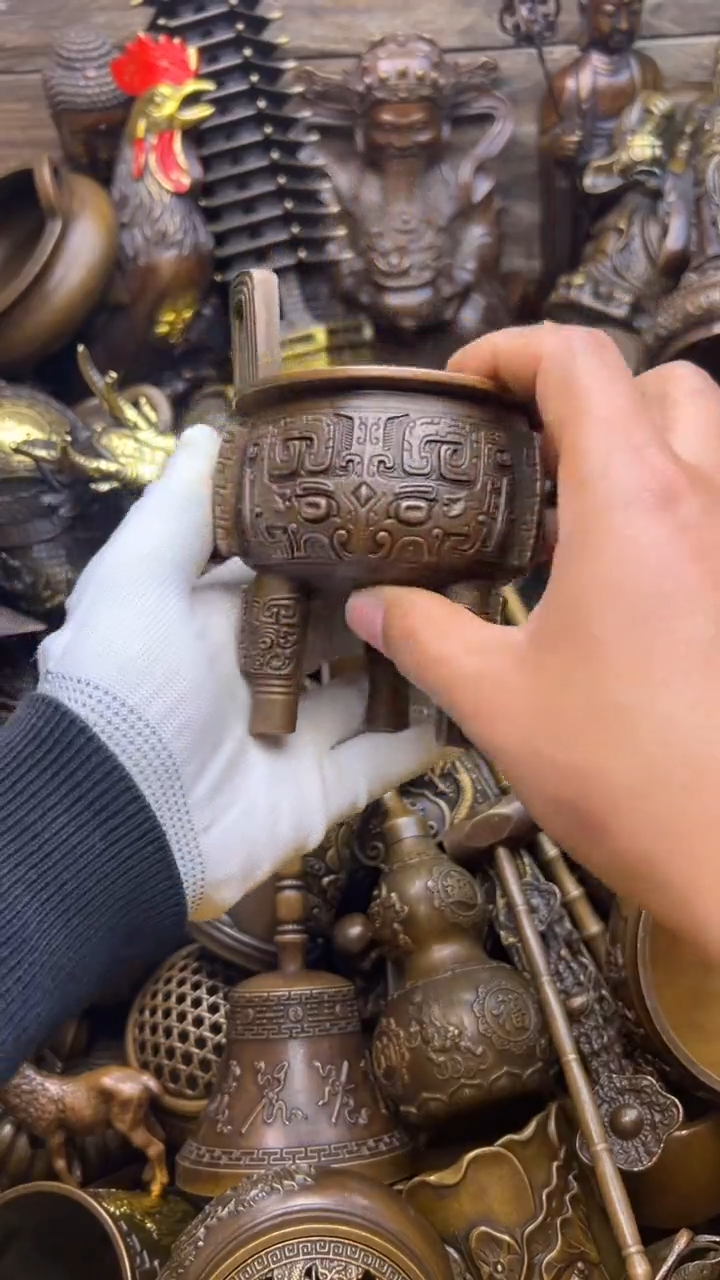 精美铜器，点击下单