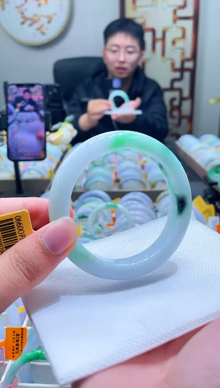 未镶嵌手镯翡翠130-60
