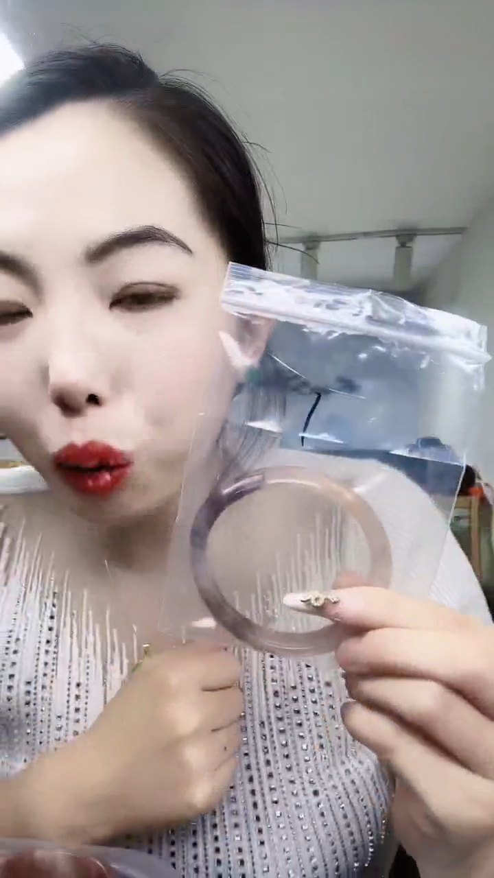 【闪购商品】石英质玉手镯未镶嵌天然新疆金丝玉62  圈口手镯 微瑕