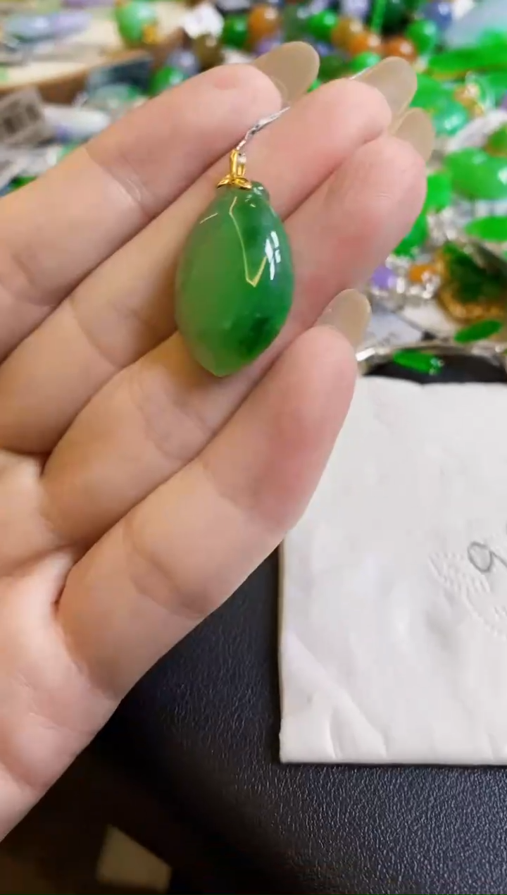 【闪购商品】定制翡翠18K金镶嵌瓜