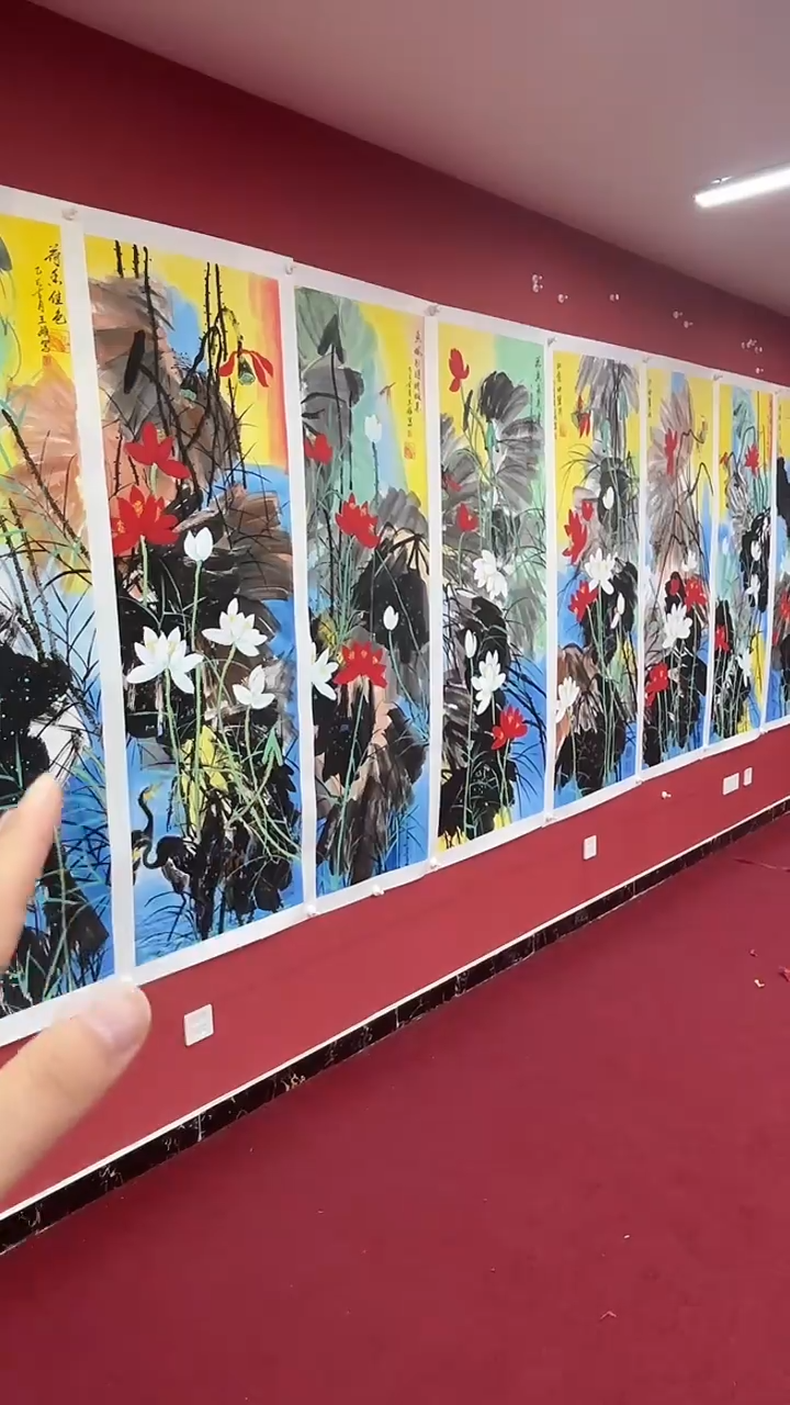 国画荷花十二条屏  
