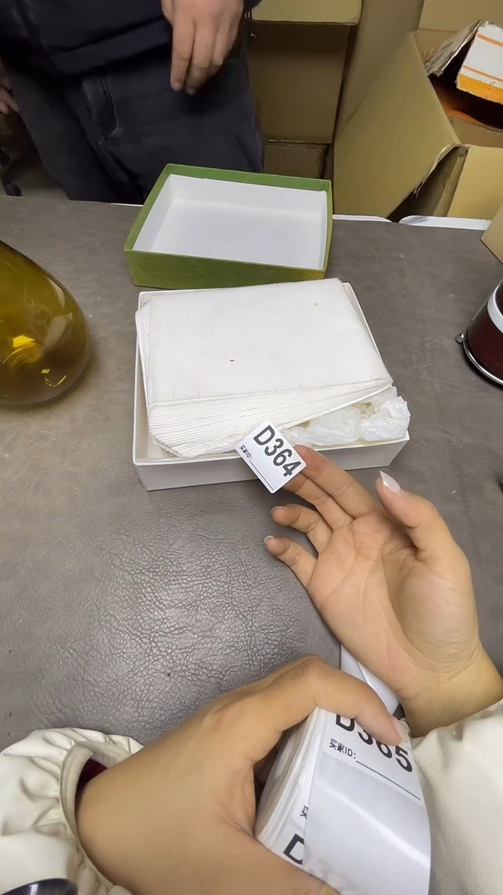 瓷片美**月默认微瑕，谨慎参拍D364