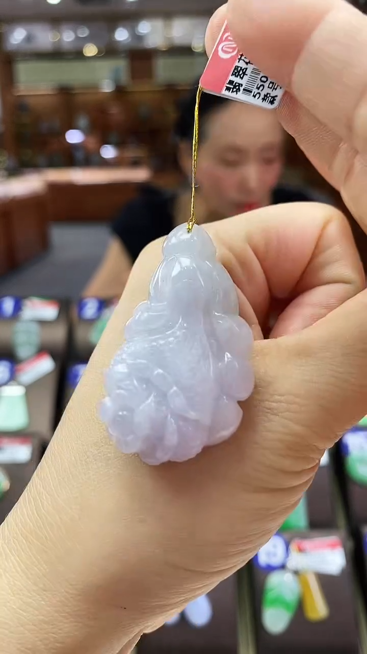 翡翠未镶嵌颈饰白菜