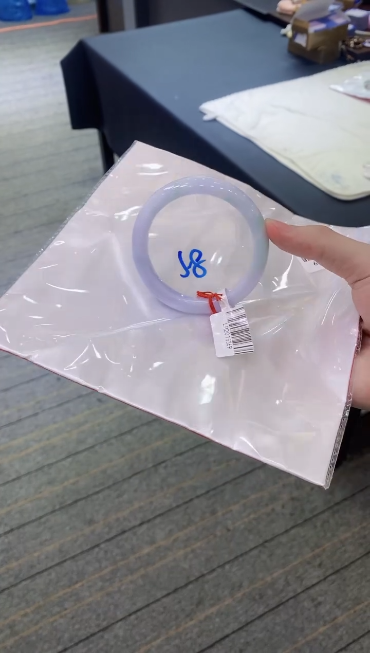 【闪购商品】翡翠手镯未镶嵌           