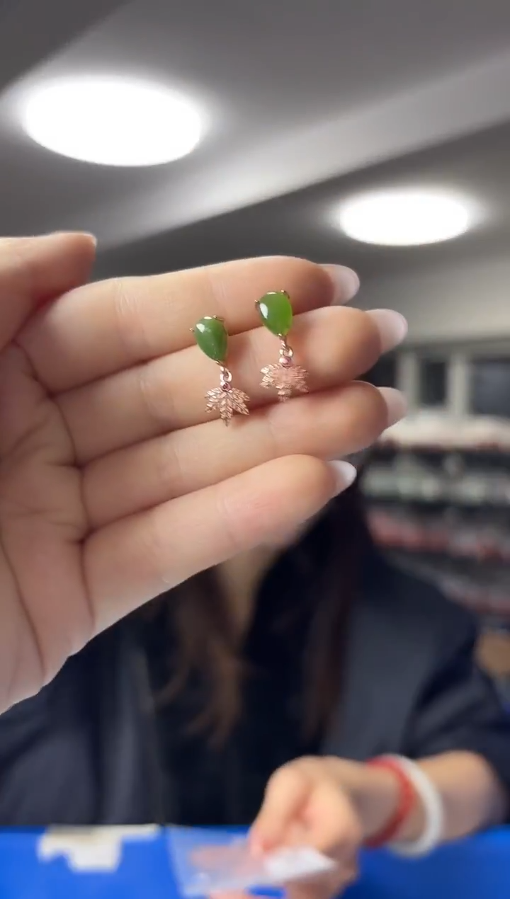 银S925镶嵌和田玉耳饰*微瑕*（多样性发一件）