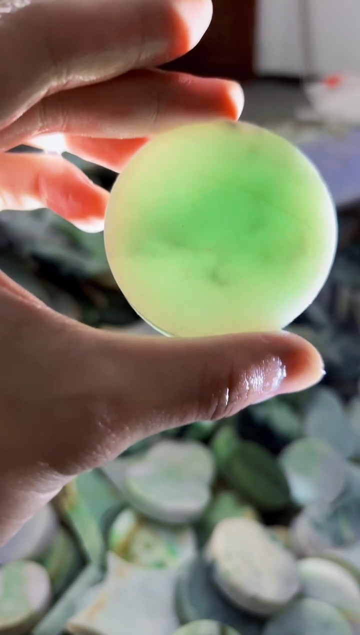 【闪购商品】翡翠颈饰未镶嵌A货吴玉268