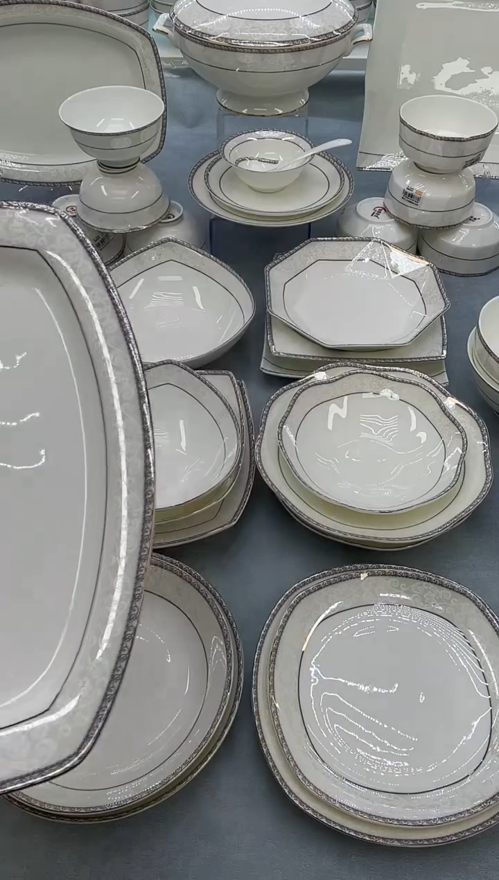 骨瓷 玲珑12方鱼1个