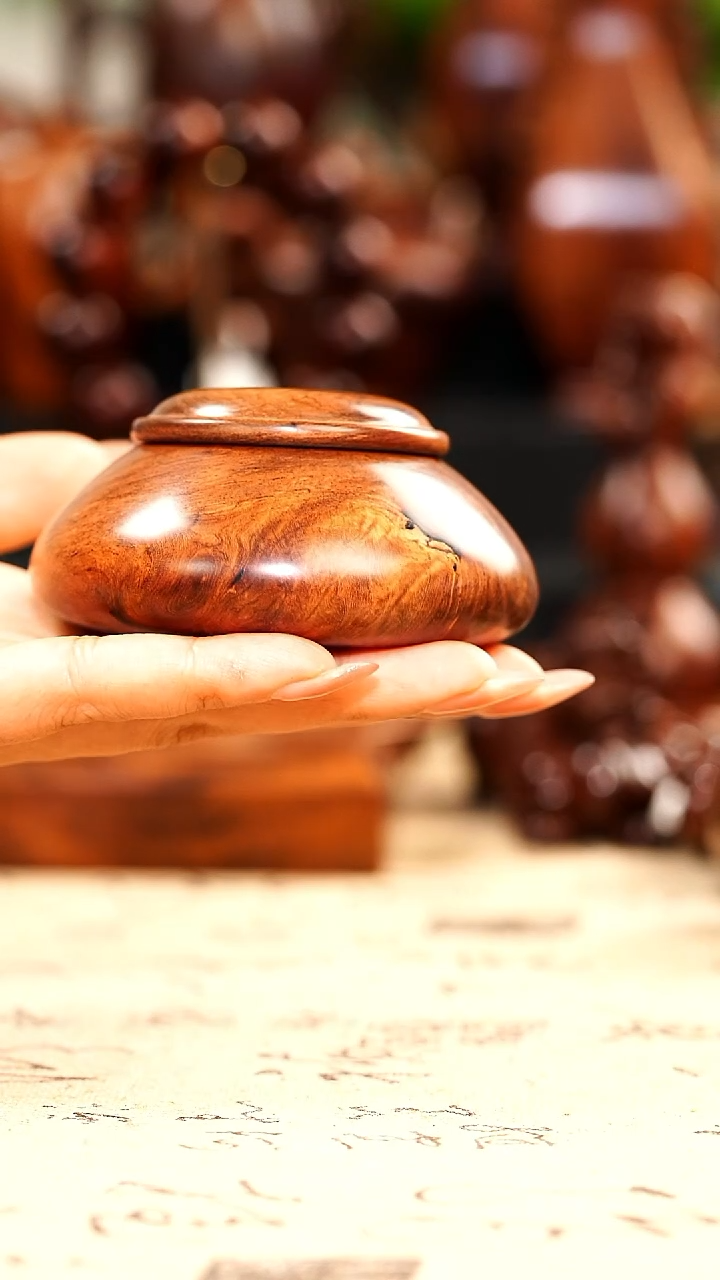 把件黄花梨/降香黄檀撇*海南黄花梨老料器型闻香罐