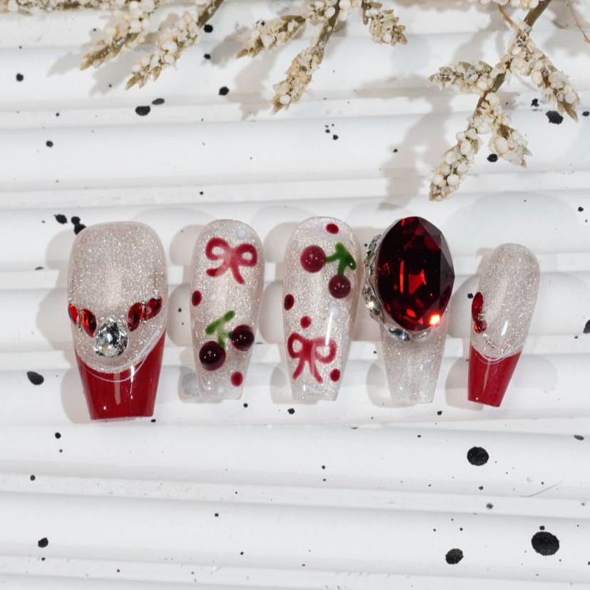 【红樱贺岁】新年红色法式手绘樱桃施华洛全华简约日常显白穿戴甲