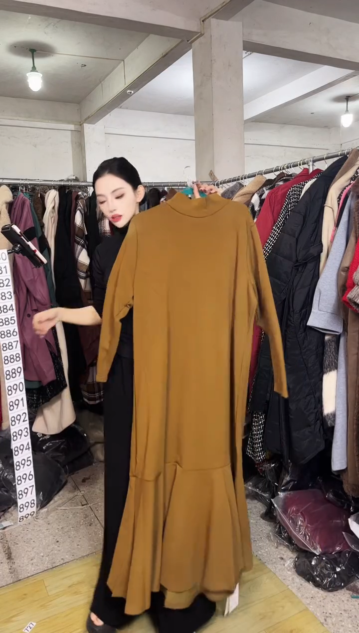 874闪购外套外披马甲打底裤子