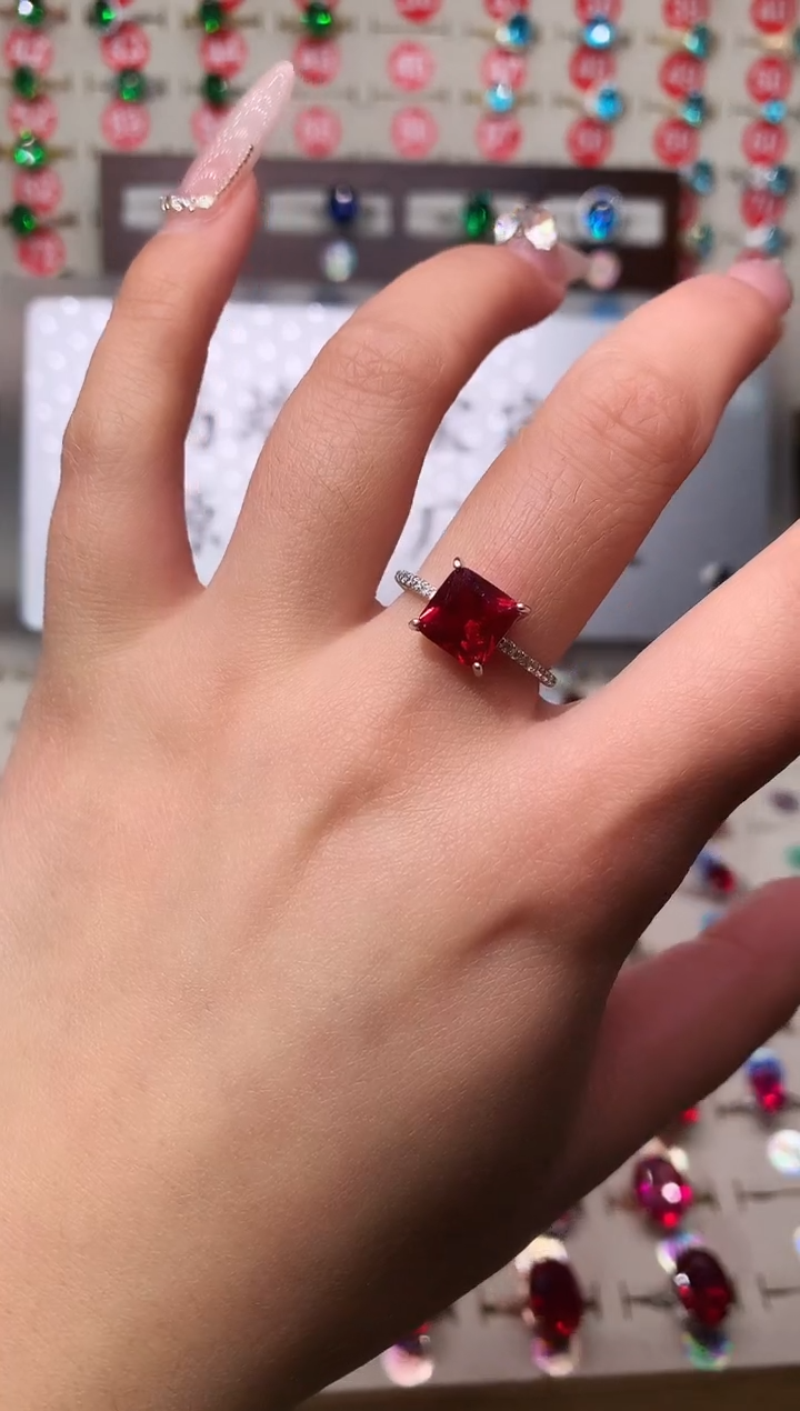 银S925镶嵌戒指红宝石方8*8 酒红 银托