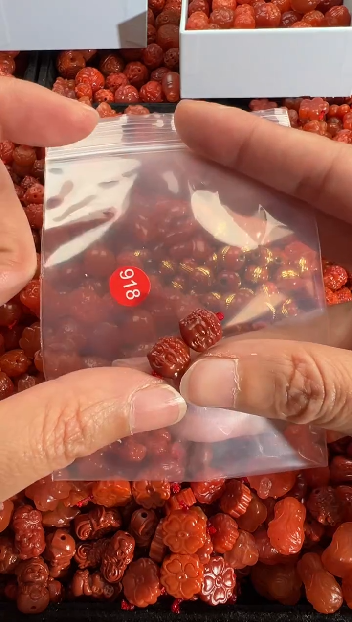 【闪购商品】南红玛瑙颈饰未镶嵌2