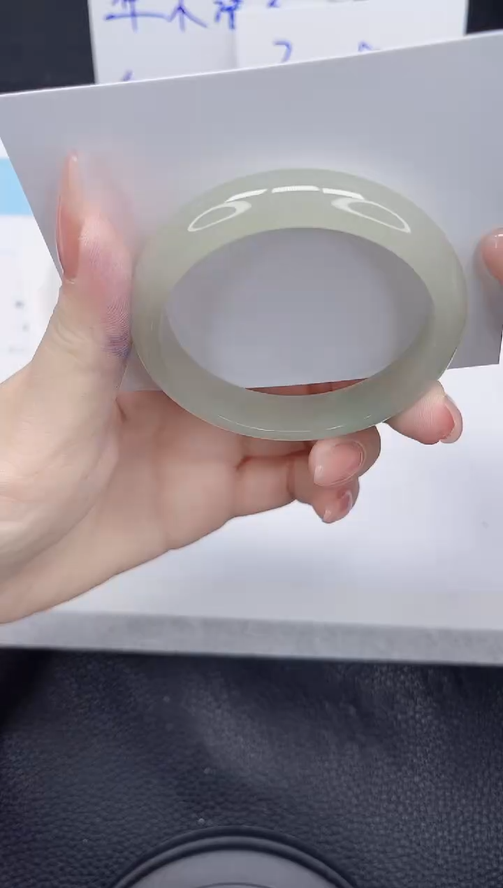 未镶嵌手镯石英质玉179-50.5