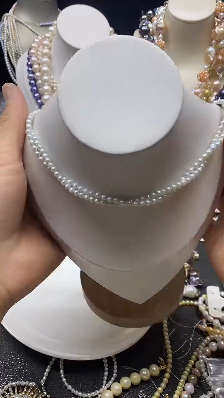 颈饰未镶嵌淡水珍珠多人