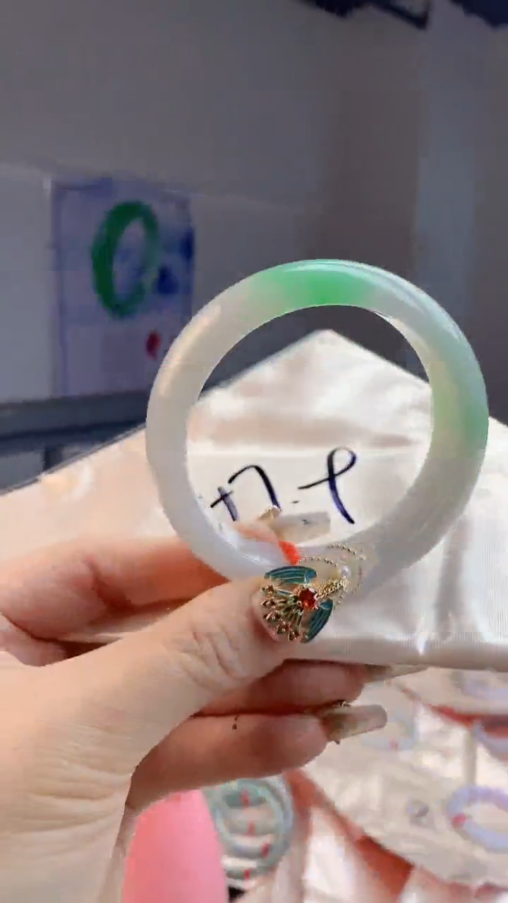 【闪购商品】翡翠手镯未镶嵌0078959035