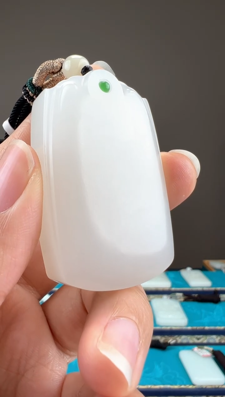 【闪购商品】和田玉颈饰未镶嵌1