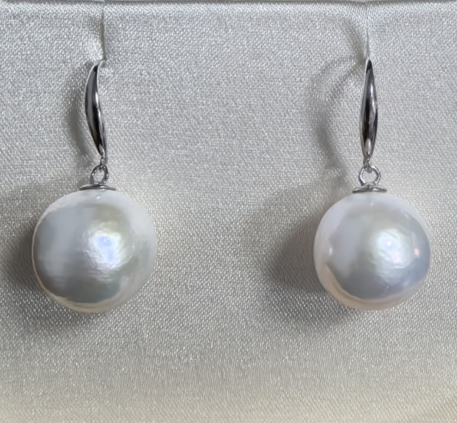 淡水炫彩强光圆巴12-14mm大龙珠珍珠耳钩