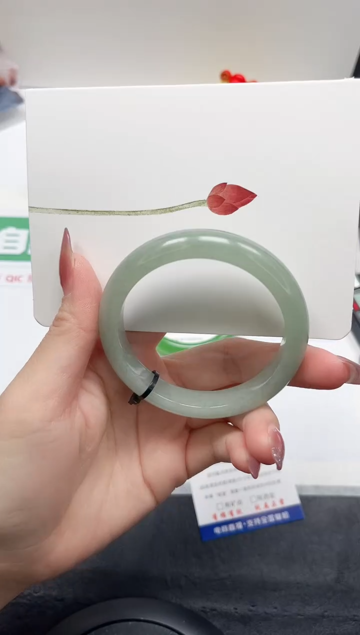 【闪购商品】石英质玉手镯未镶嵌353-56