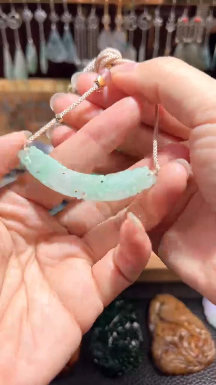 【闪购商品】翡翠挂件未镶嵌翡翠