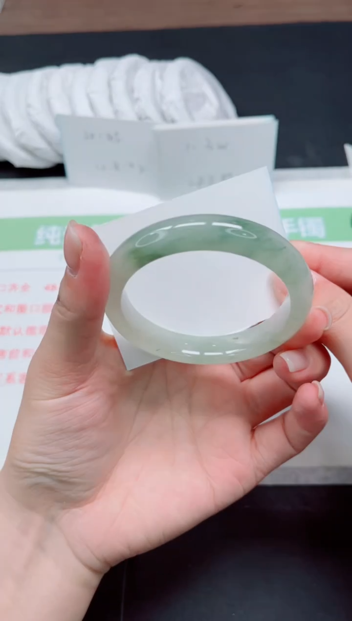 【闪购商品】石英质玉手镯未镶嵌K209-56